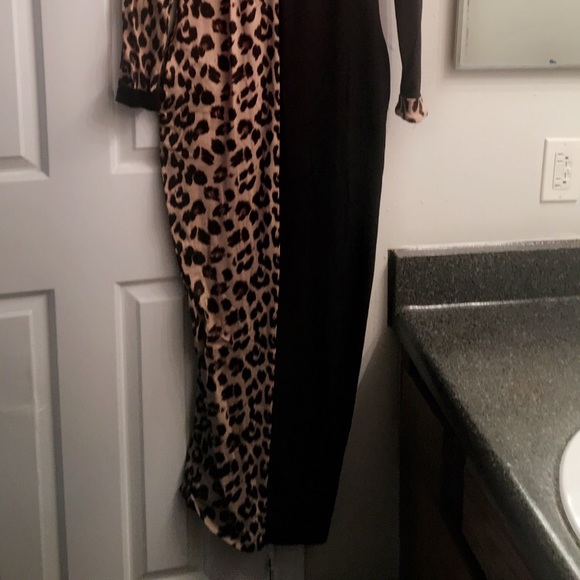 Cheetah dress - Picture 2 of 2